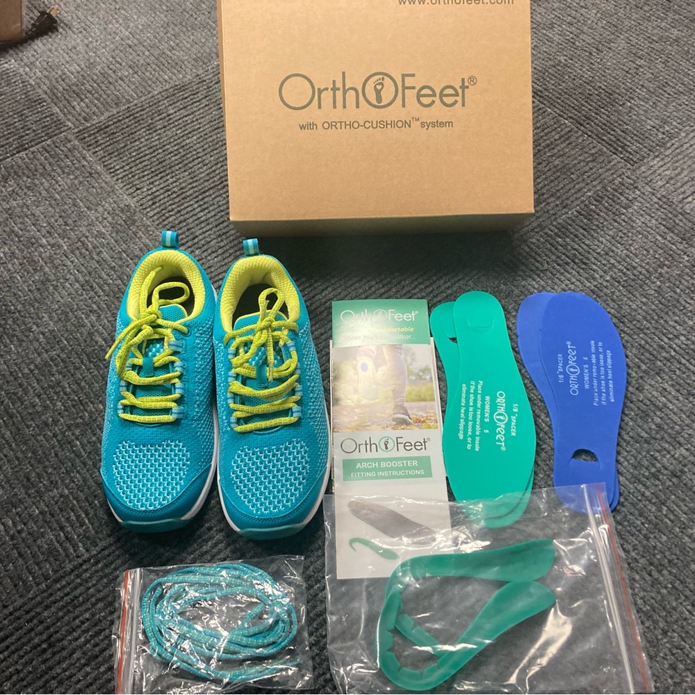 Orthofeet Women’s Tennis Shoe Size 5 Extra Wide Color Turquoise